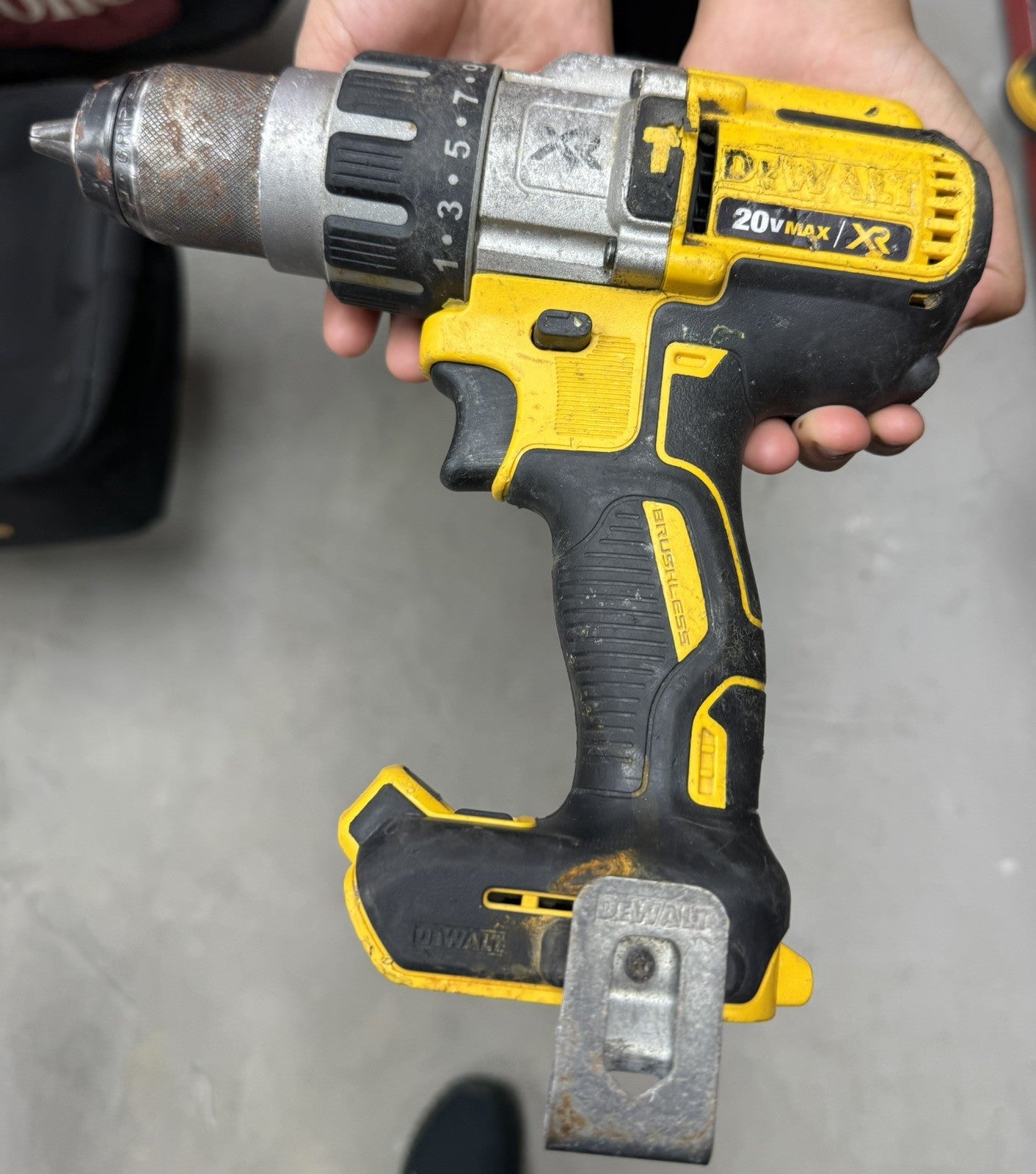 DEWALT DCD800B 20V MAX XR Brushless Li-Ion 1/2" Cordless Drill/Driver. Tool Only - Lumi and Leo
