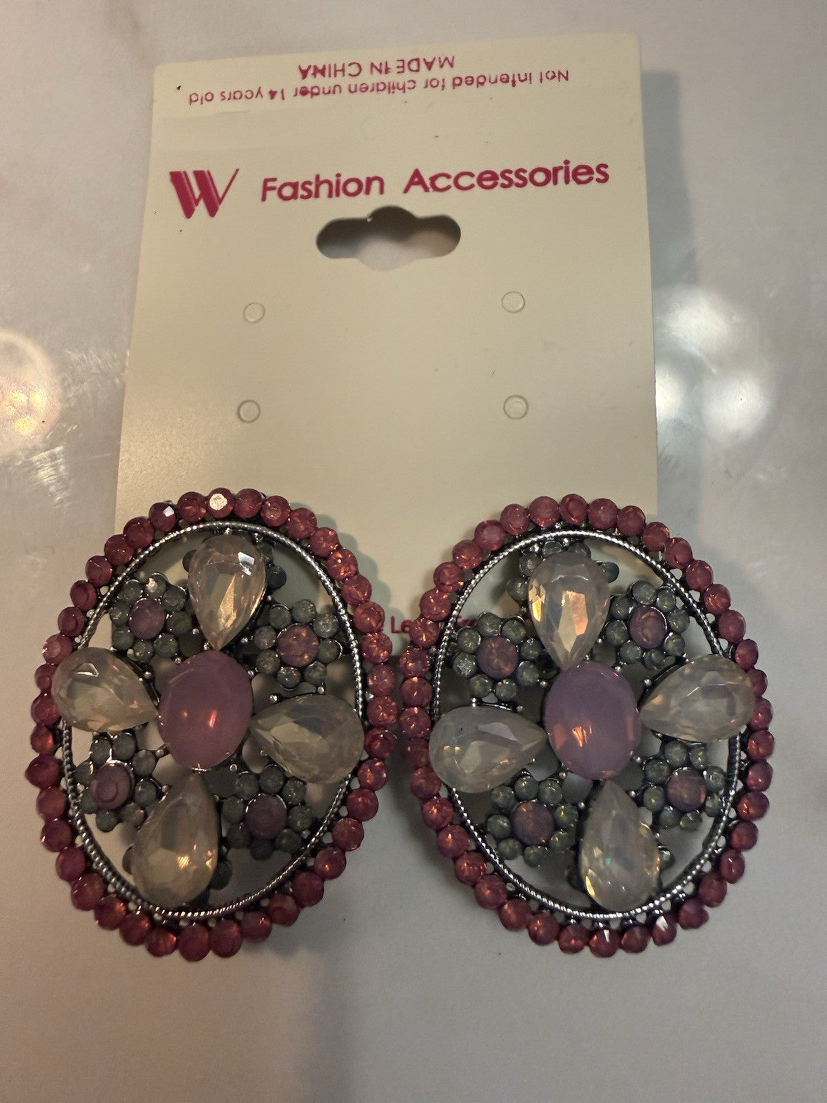 Women's Fashion Stud Earrings Elegant Floral Design Gold Tone Nickel Free Gift - Lumi and Leo