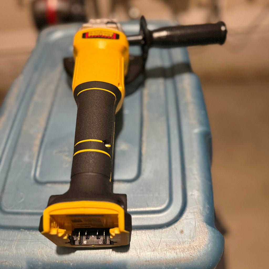 DEWALT 20V MAX XR BRUSHLESS 4-1/2” / 5” ANGLE GRINDER