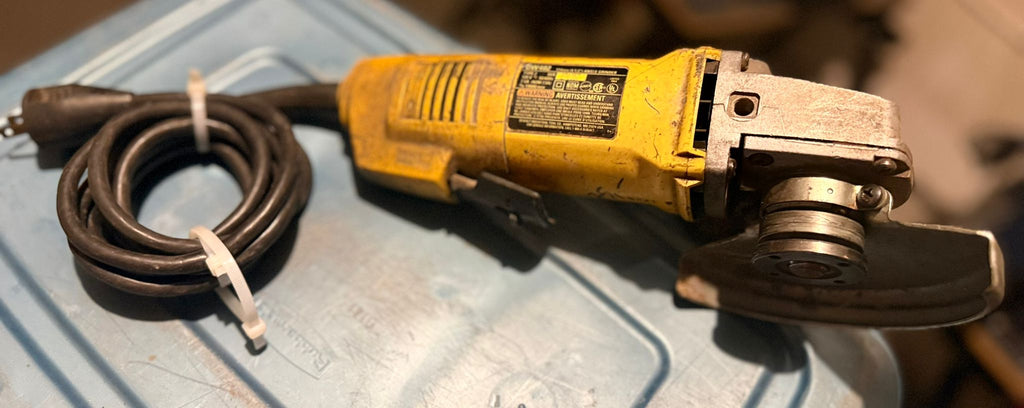 Used DEWALT DW402 4-1/2” ANGLE GRINDER – TESTED & WORKING