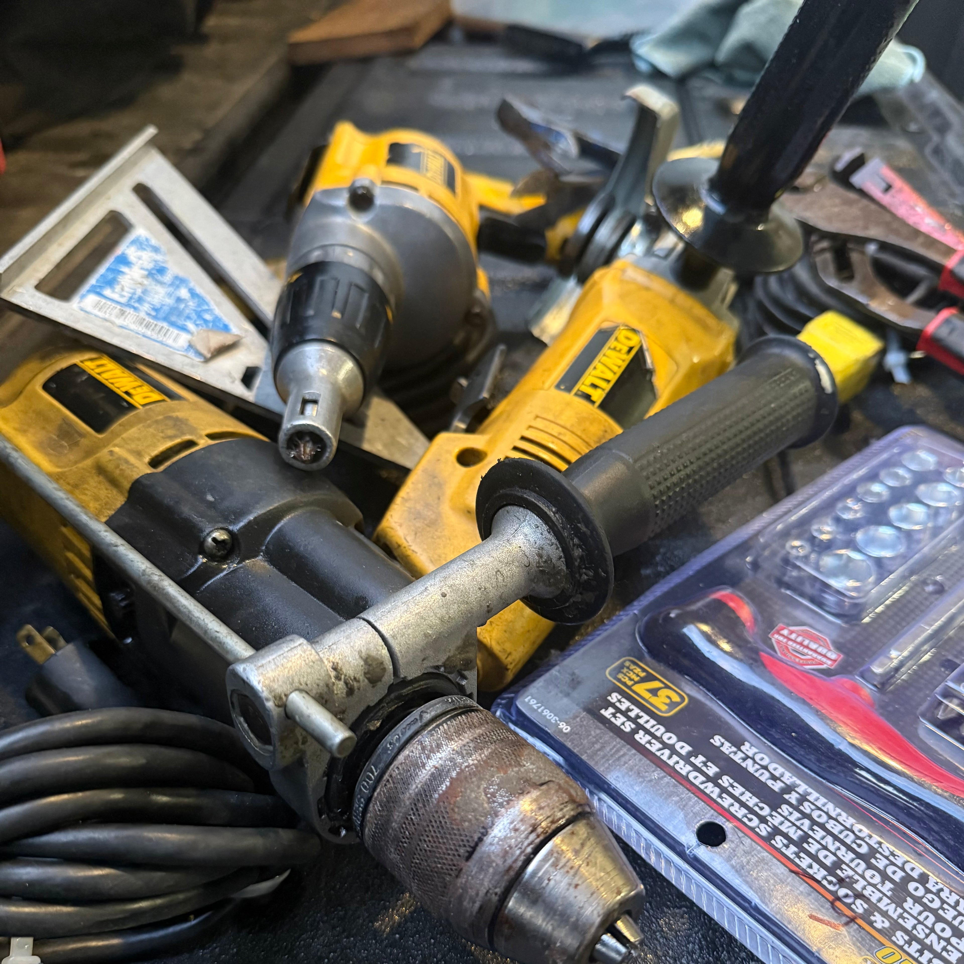 DEWALT TOOL LOT – READY FOR WORK