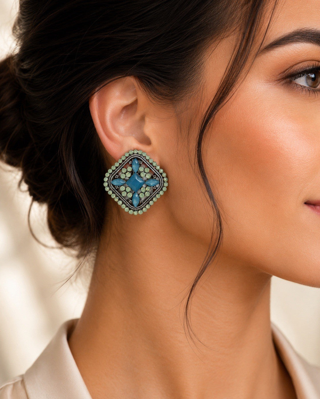 5xWomen's Fashion Earrings Elegant Floral Design Gold Tone Nickel Free Gift !!!! - Lumi and Leo