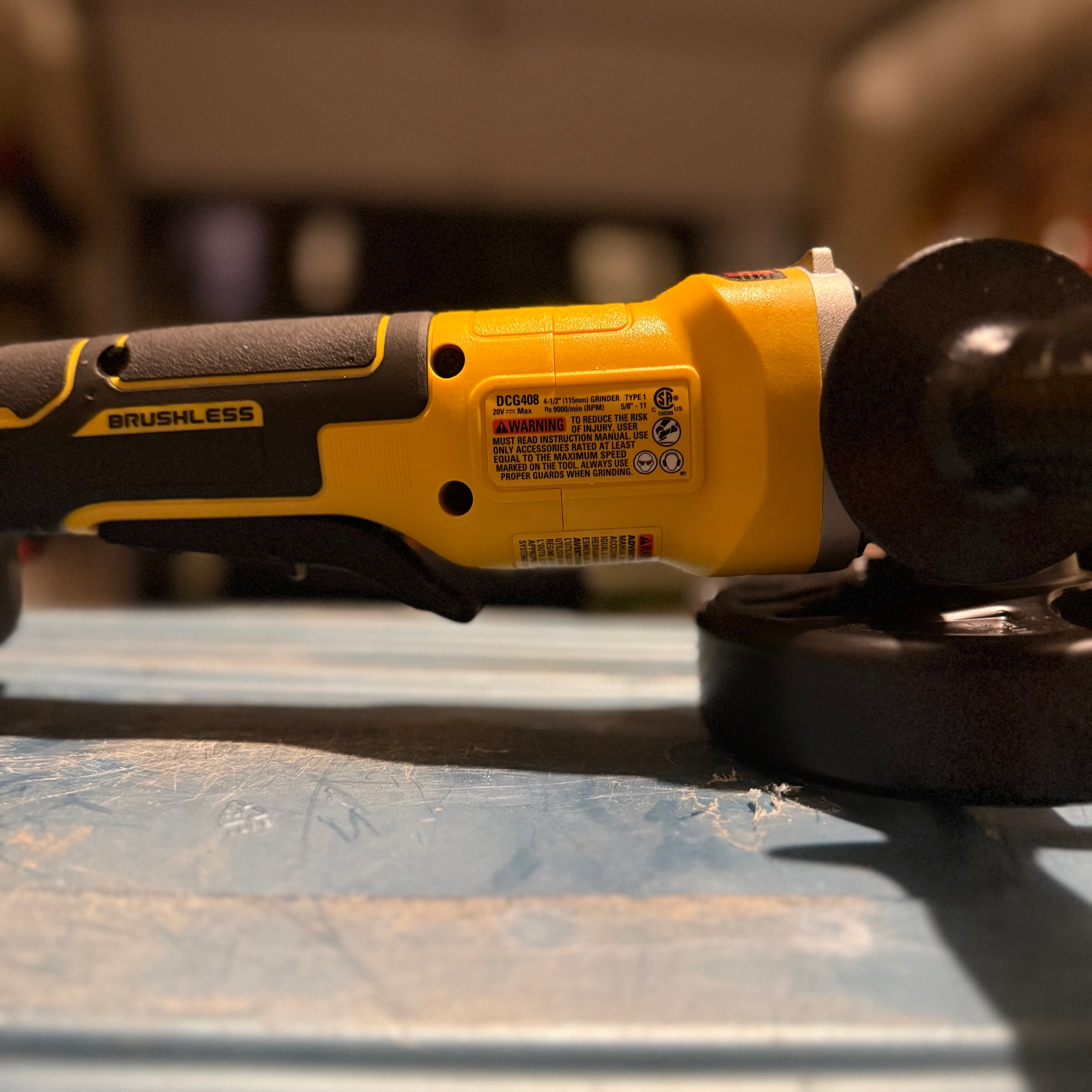 DEWALT 20V MAX XR BRUSHLESS 4-1/2” / 5” ANGLE GRINDER