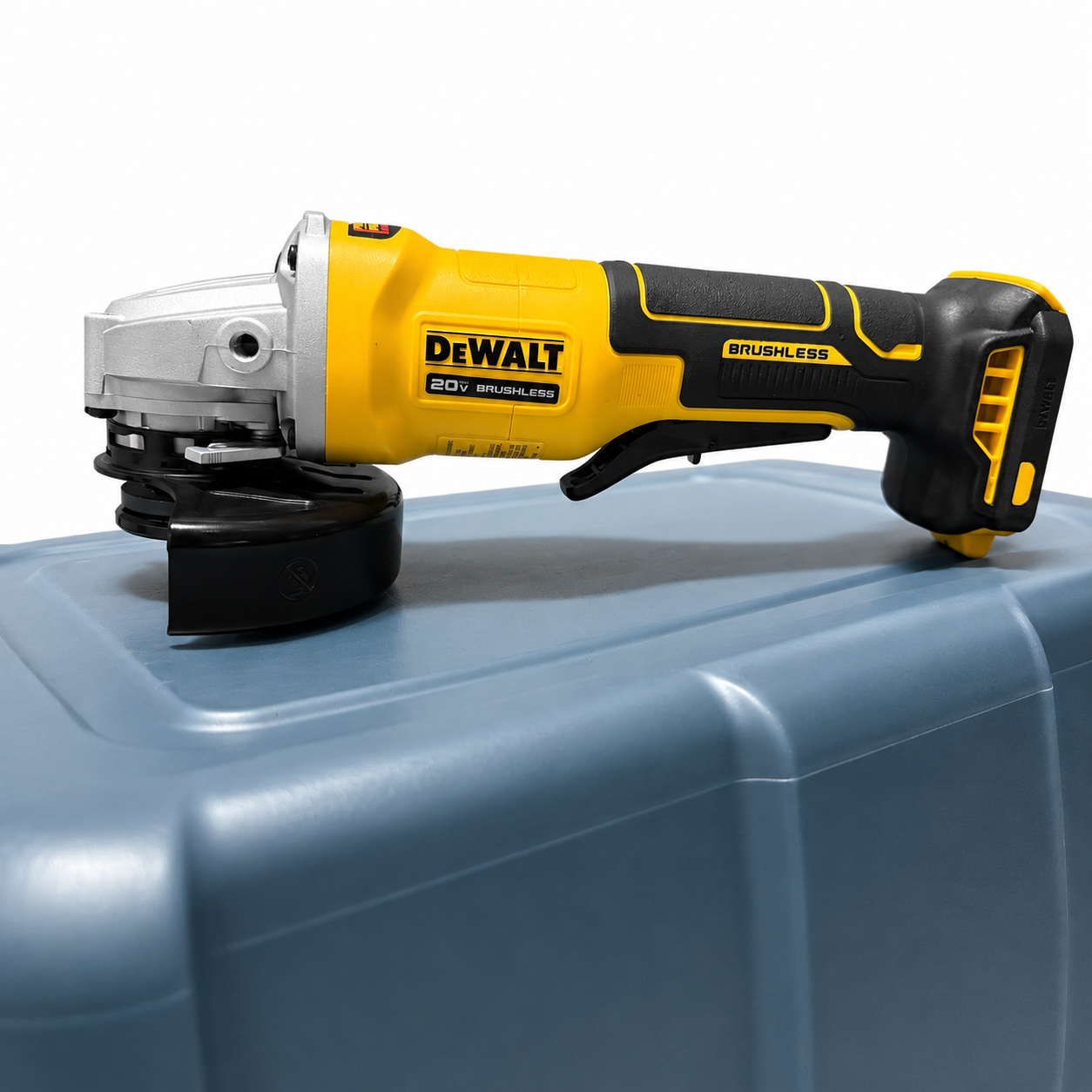 DEWALT 20V MAX XR BRUSHLESS 4-1/2” / 5” ANGLE GRINDER