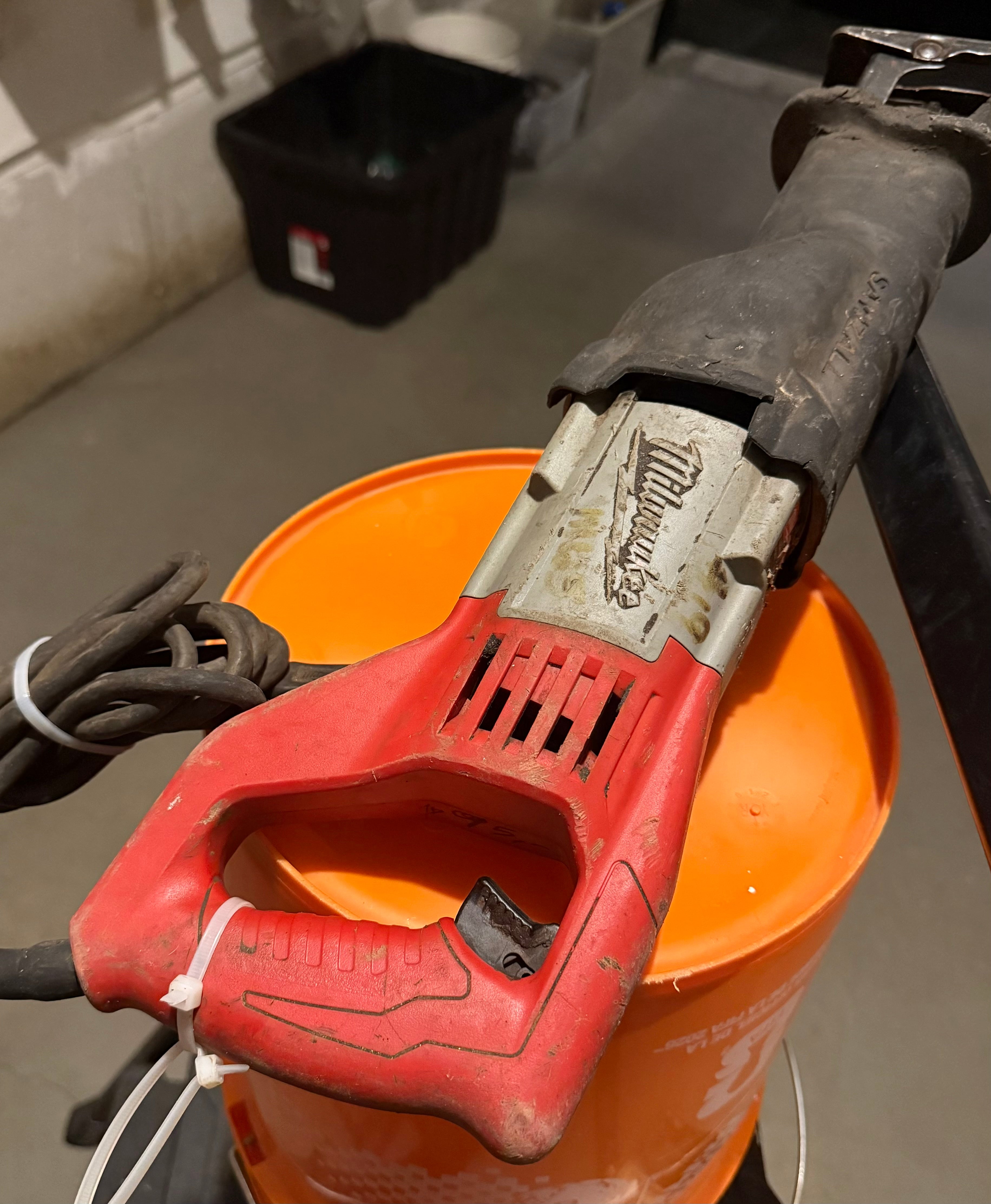 Used Tested & Working-Milwaukee Sawzall Reciprocating Saw – $90