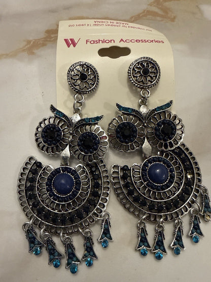 8xWomen's Fashion Earrings Elegant Floral Design Gold Tone Nickel Free Big Save - Lumi and Leo