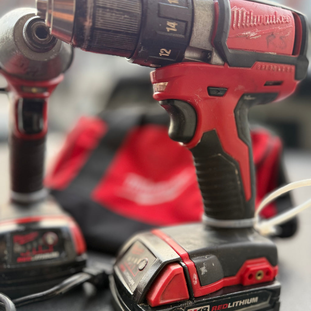 Milwaukee M18 Drill & Impact Driver Combo Kit – Tested & Working