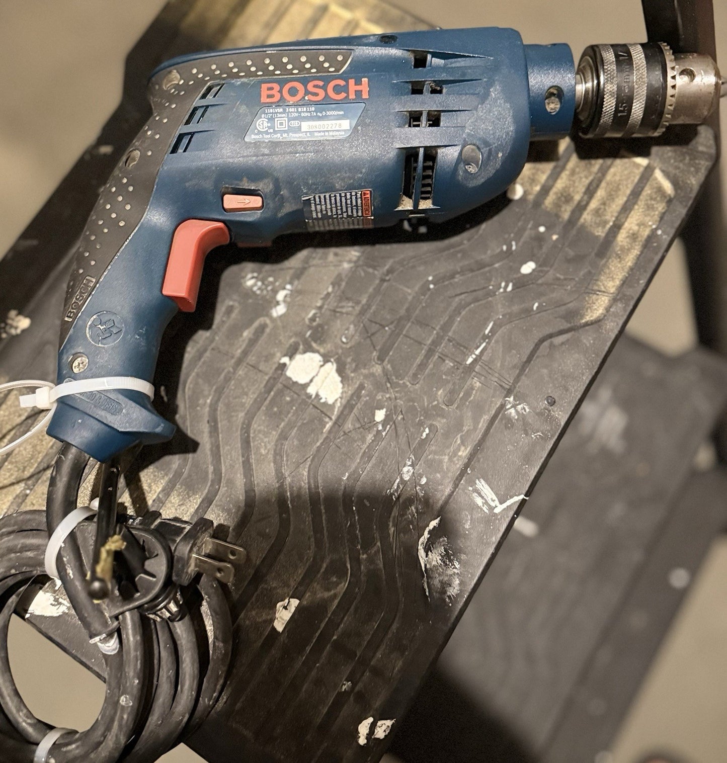 BOSCH PROFESSIONAL 1/2” CORDED DRILL - Lumi and Leo