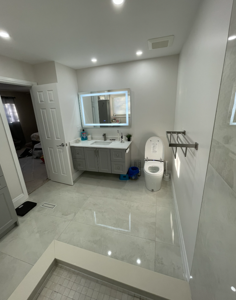 Kitchen & Bathroom Remodeling Experts