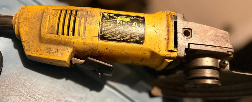 Used DEWALT DW402 4-1/2” ANGLE GRINDER – TESTED & WORKING