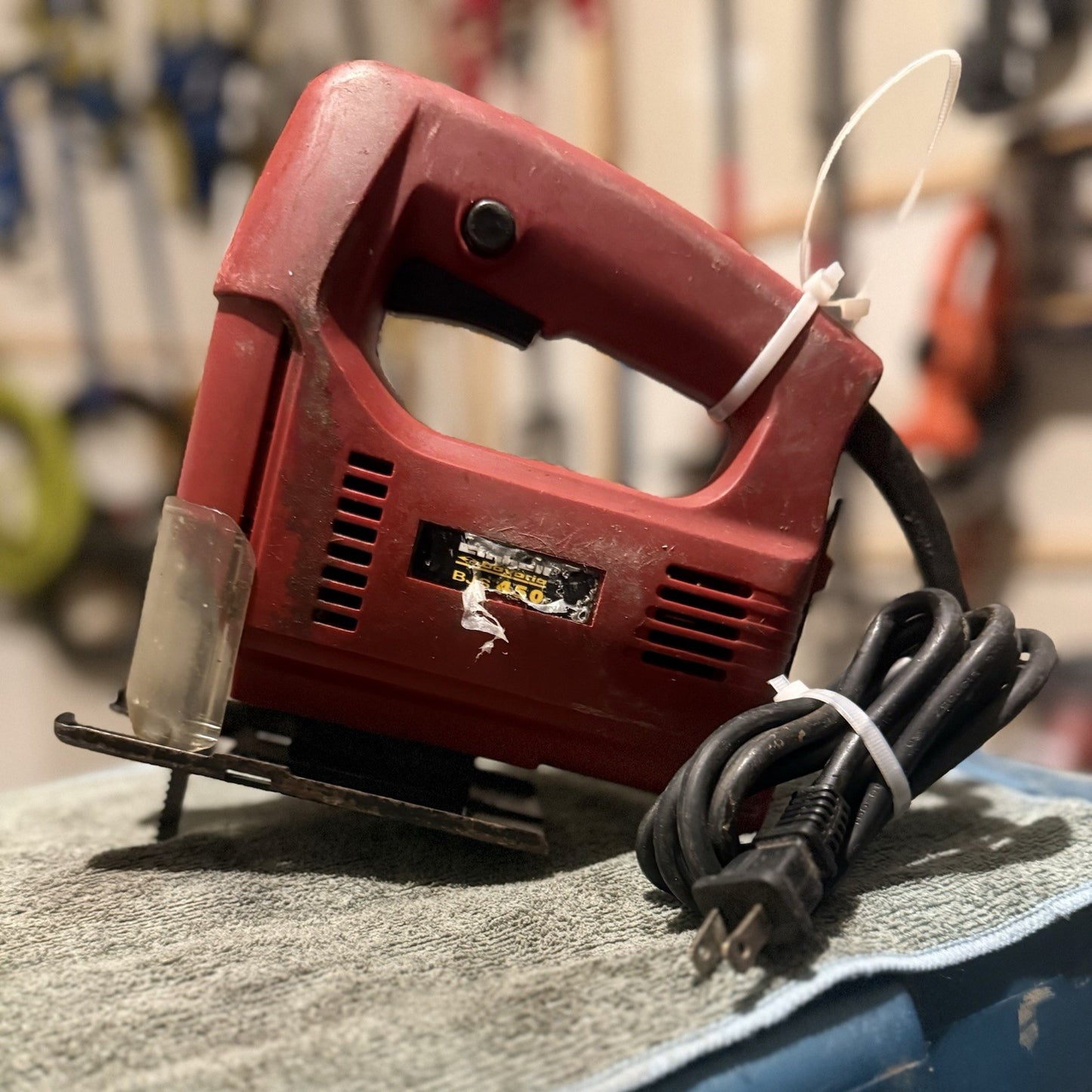 CRAFTSMAN PROFESSIONAL BLA460 JIGSAW – TESTED & WORKING - Lumi and Leo