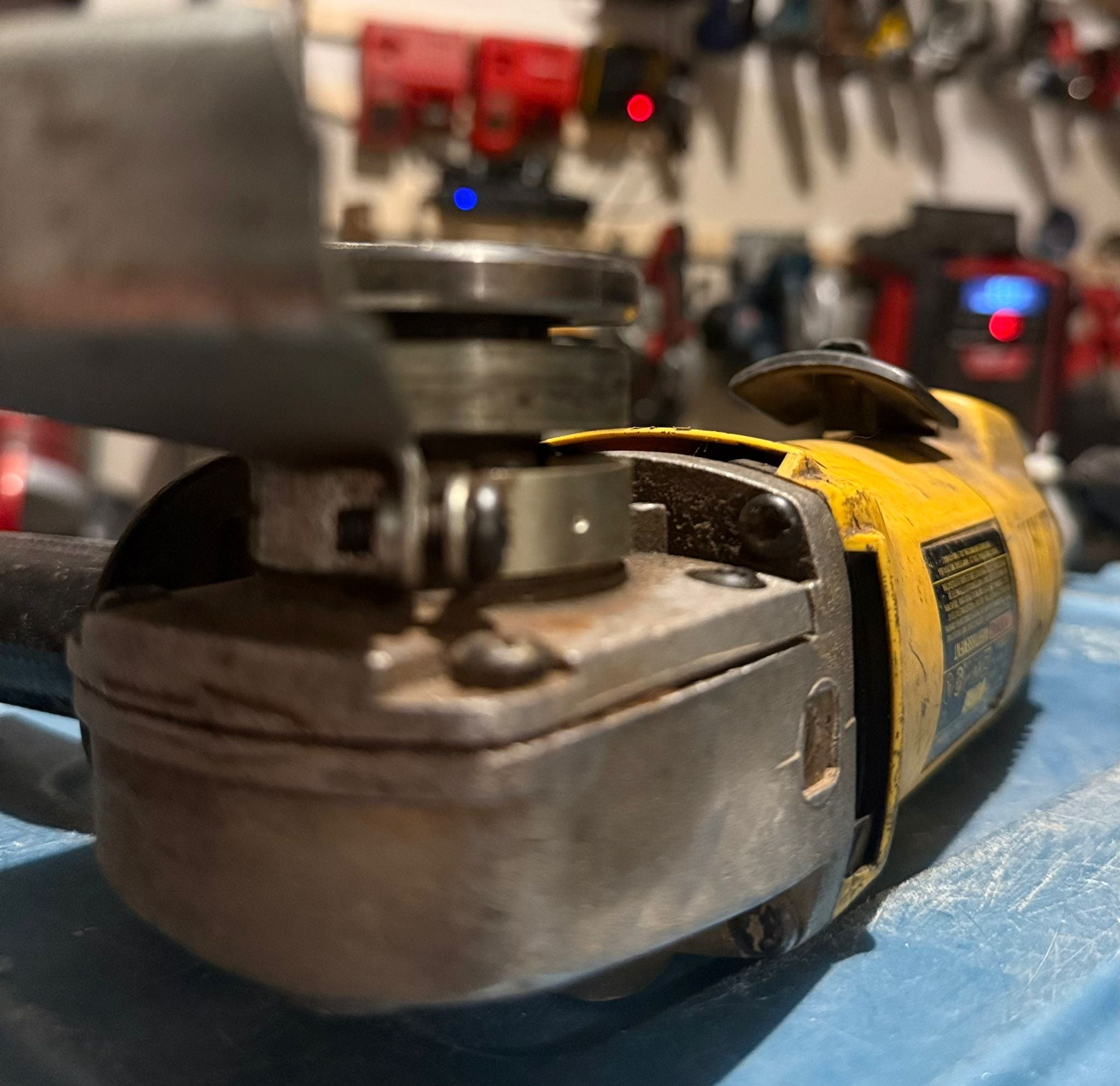 Used DEWALT DW402 4-1/2” ANGLE GRINDER – TESTED & WORKING