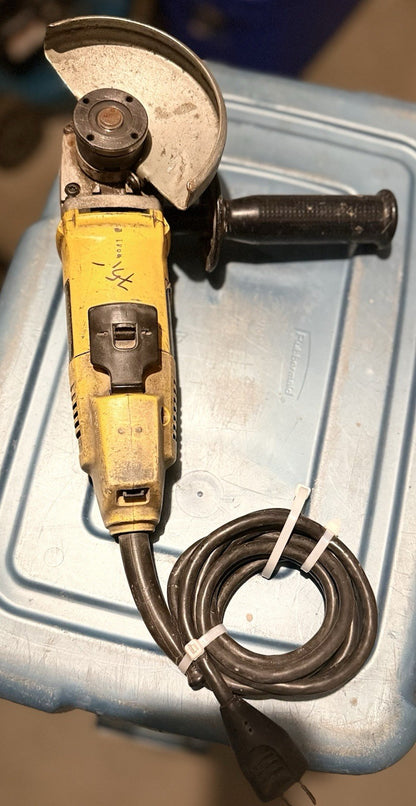 DEWALT DWE402K 4-1/2 inch Small Angle Grinder Kit - Lumi and Leo