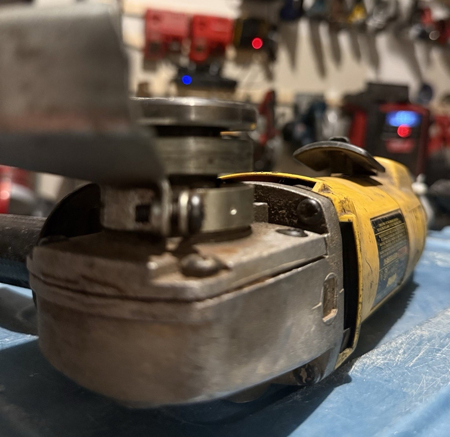 DEWALT DWE402K 4-1/2 inch Small Angle Grinder Kit - Lumi and Leo