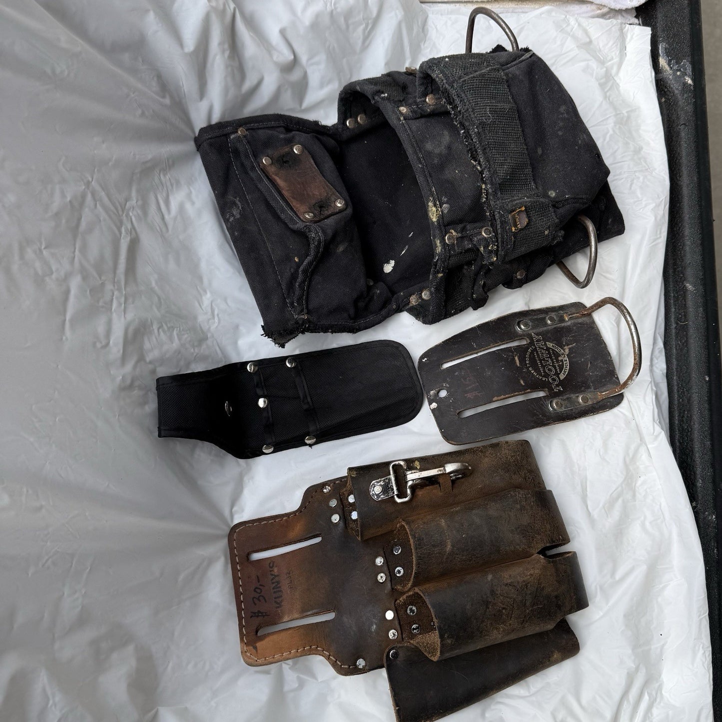 Kuny’s Leather Tool Pouch Set + Hooker Roofing Bracket & Utility Pouches - $75 - Lumi and Leo