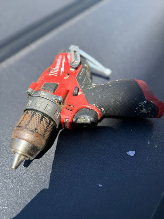 MILWAUKEE M12 FUEL HAMMER DRILL - Lumi and Leo