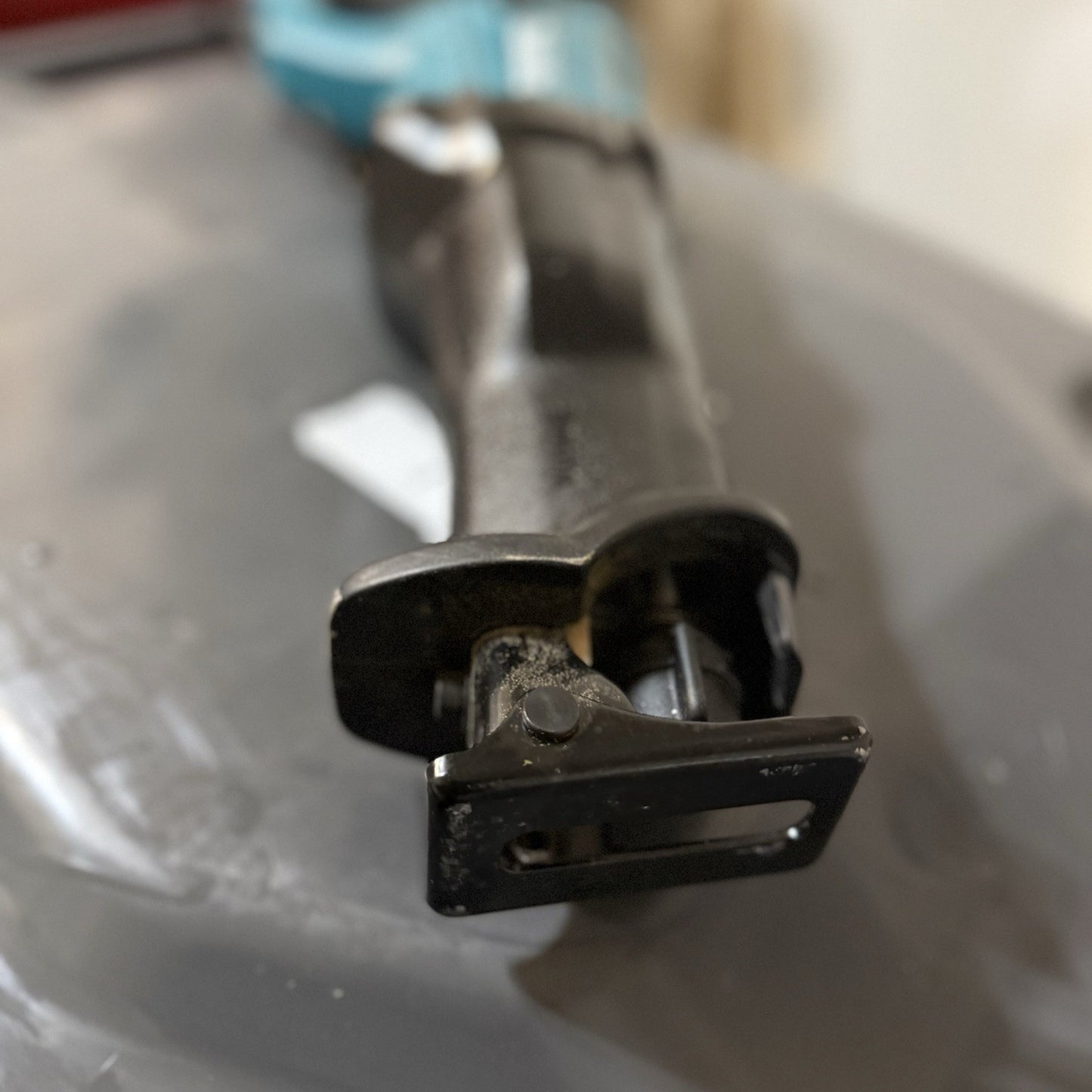 Makita JR3051T 120V Reciprocating Saw - Lumi and Leo
