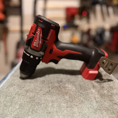 Milwaukee M18 18V Lithium-Ion Brushless 1/2 in Compact Drill/Driver Tool-Only - Lumi and Leo
