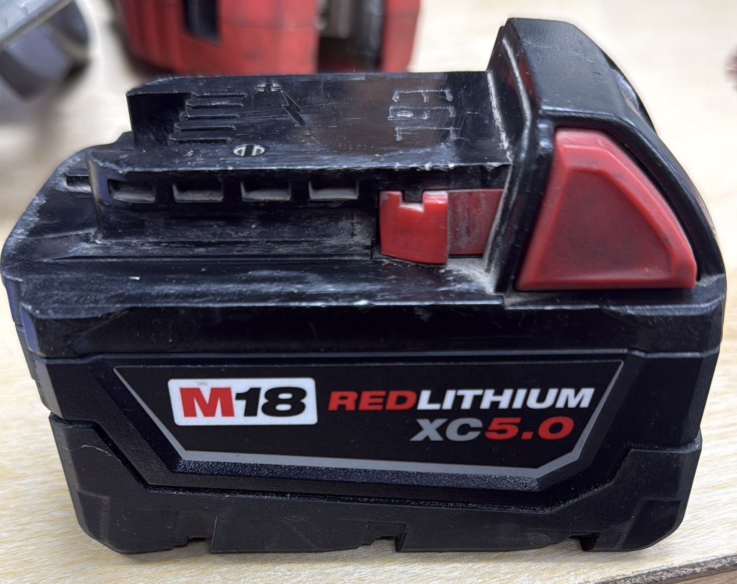 Milwaukee M18 REDLITHIUM XC5.0 Extended Capacity Battery Pack - Black 48-11-1850 - Lumi and Leo