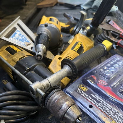 Selling a mixed lot of DeWalt power tools and hand tools - Lumi and Leo