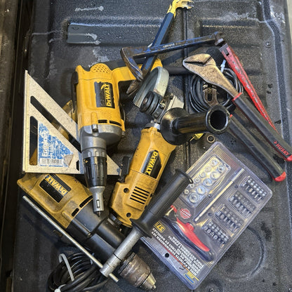 Selling a mixed lot of DeWalt power tools and hand tools - Lumi and Leo