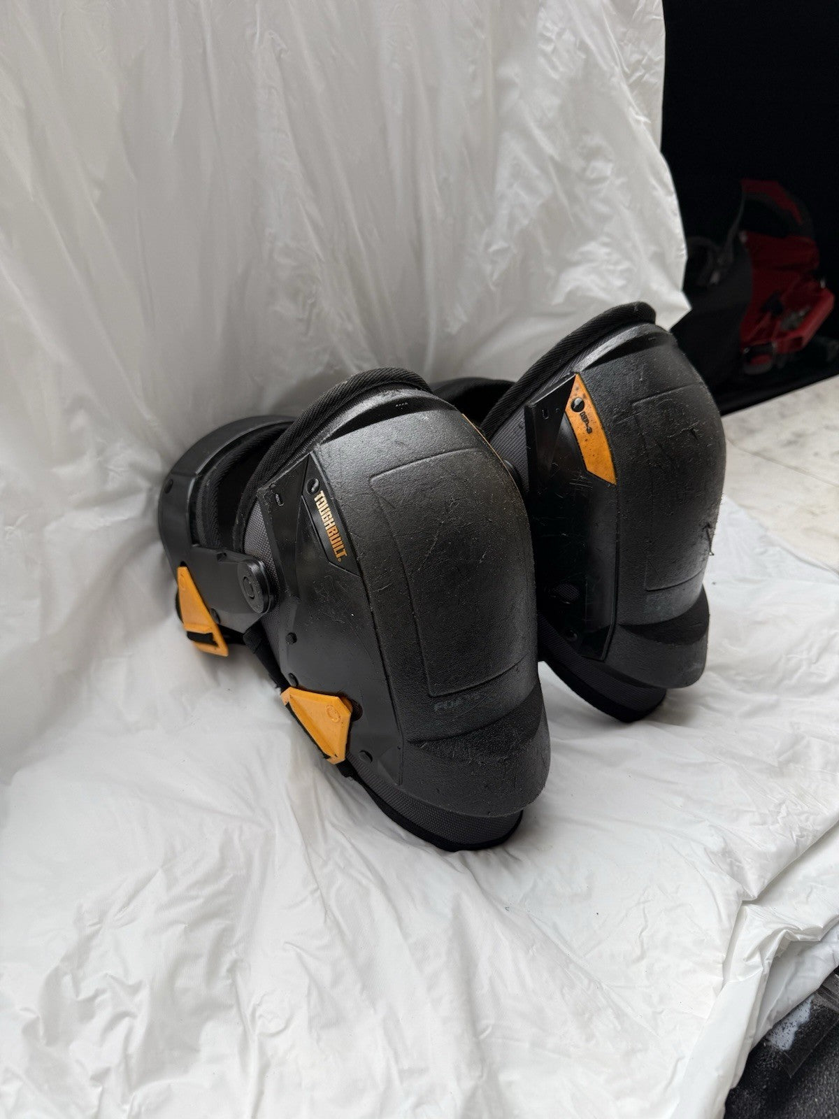 TOUGHBUILT FOAMFIT STABILIZER KNEE PADS – LARGE – $65 - Lumi and Leo
