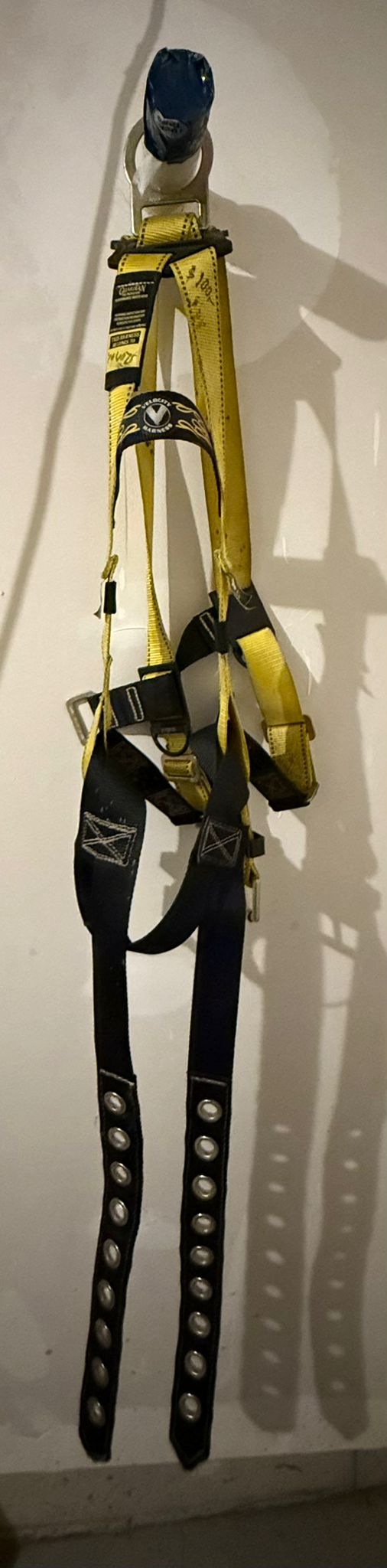 Used - DBI SALA DELTA SAFETY HARNESS