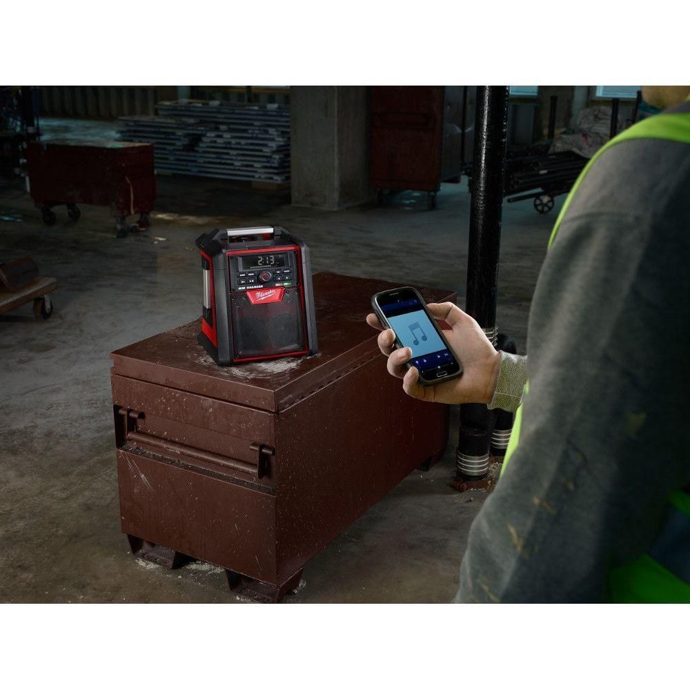 Used & Tested - 🔥 Milwaukee M18 Jobsite Radio + Charger 💥 Bluetooth • Heavy Duty • Charges M18 Batteries 💥 Professional Jobsite Speaker With Amazing Sound
