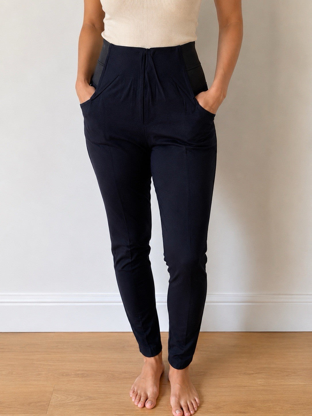 Women's Black Stretch Pull On Pants High Waist Slim Fit Pockets Size Medium - Lumi and Leo