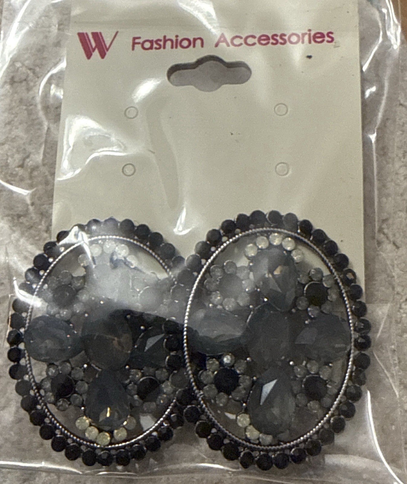 Women's Fashion Stud Earrings Elegant Floral Design Gold Tone Nickel Free Gift - Lumi and Leo