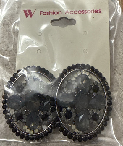 Women's Fashion Stud Earrings Elegant Floral Design Gold Tone Nickel Free Gift - Lumi and Leo