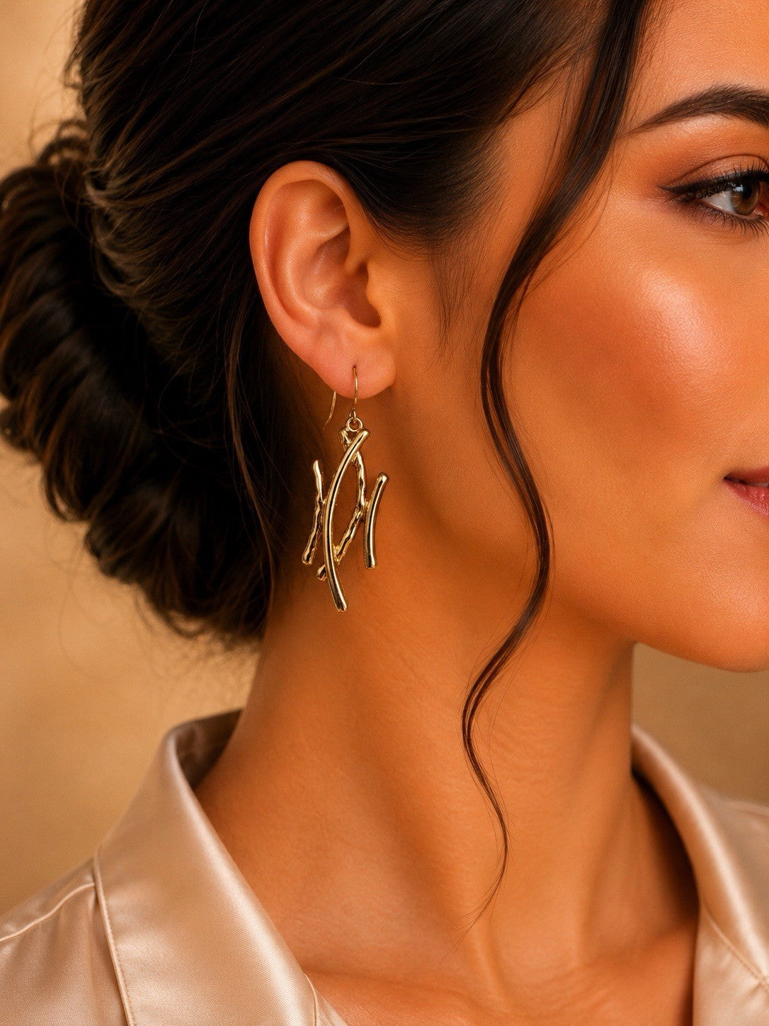 Women's Fashion Stud Earrings Elegant Floral Design Gold Tone Nickel Free Gift