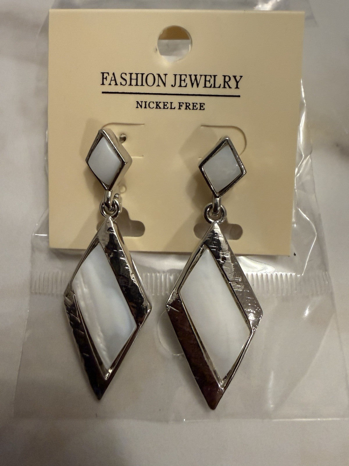 Women's Fashion Stud Earrings Elegant Floral Design Gold Tone Nickel Free Gift