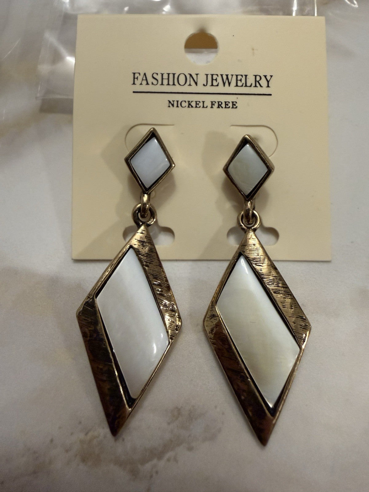 Women's Fashion Stud Earrings Elegant Floral Design Gold Tone Nickel Free Gift