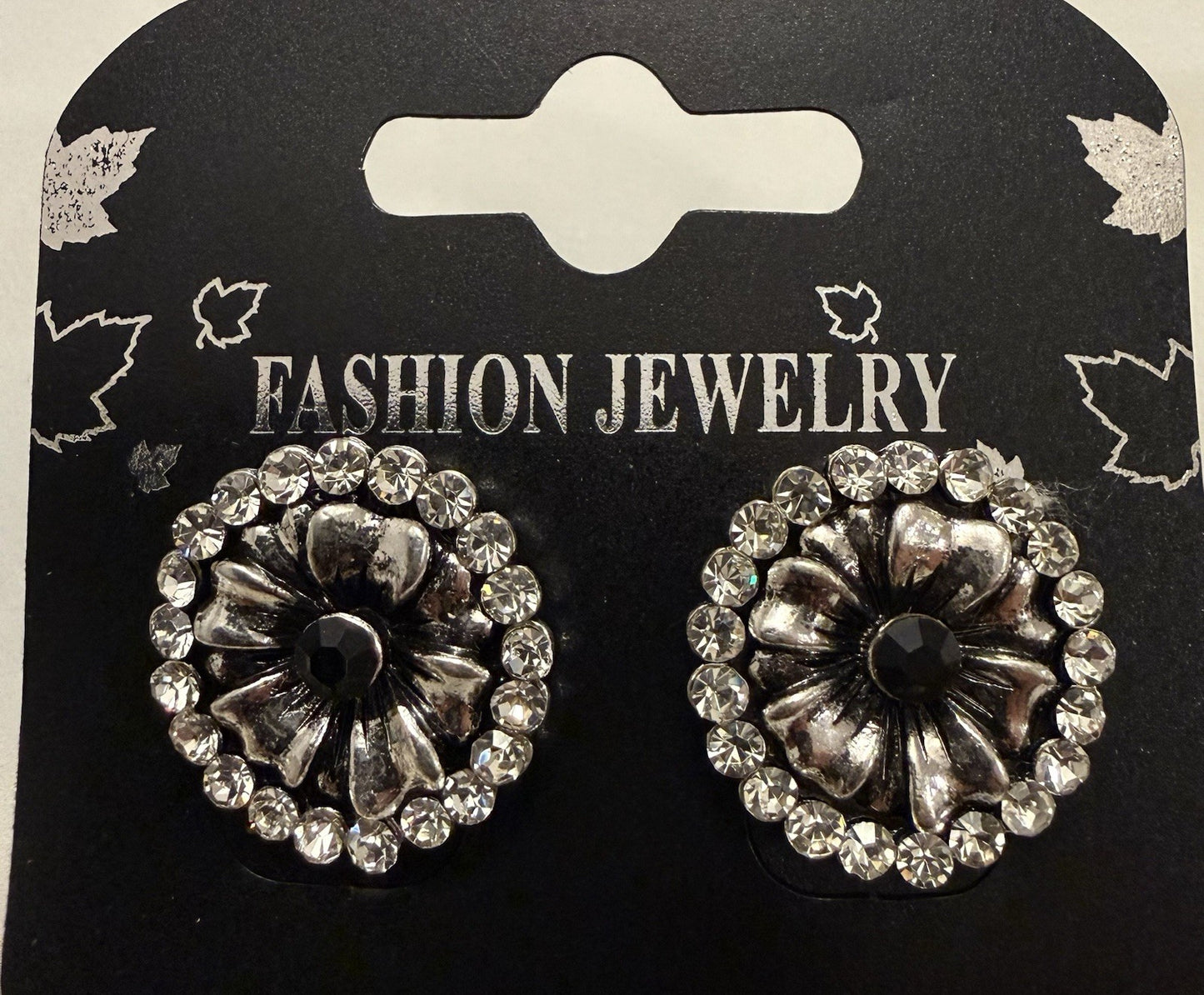 Women's Fashion Stud Earrings Elegant Floral Design Gold Tone Nickel Free Gift - Lumi and Leo