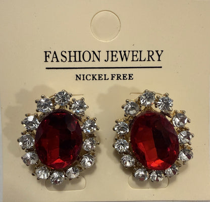 Women's Fashion Stud Earrings Elegant Floral Design Gold Tone Nickel Free Gift - Lumi and Leo