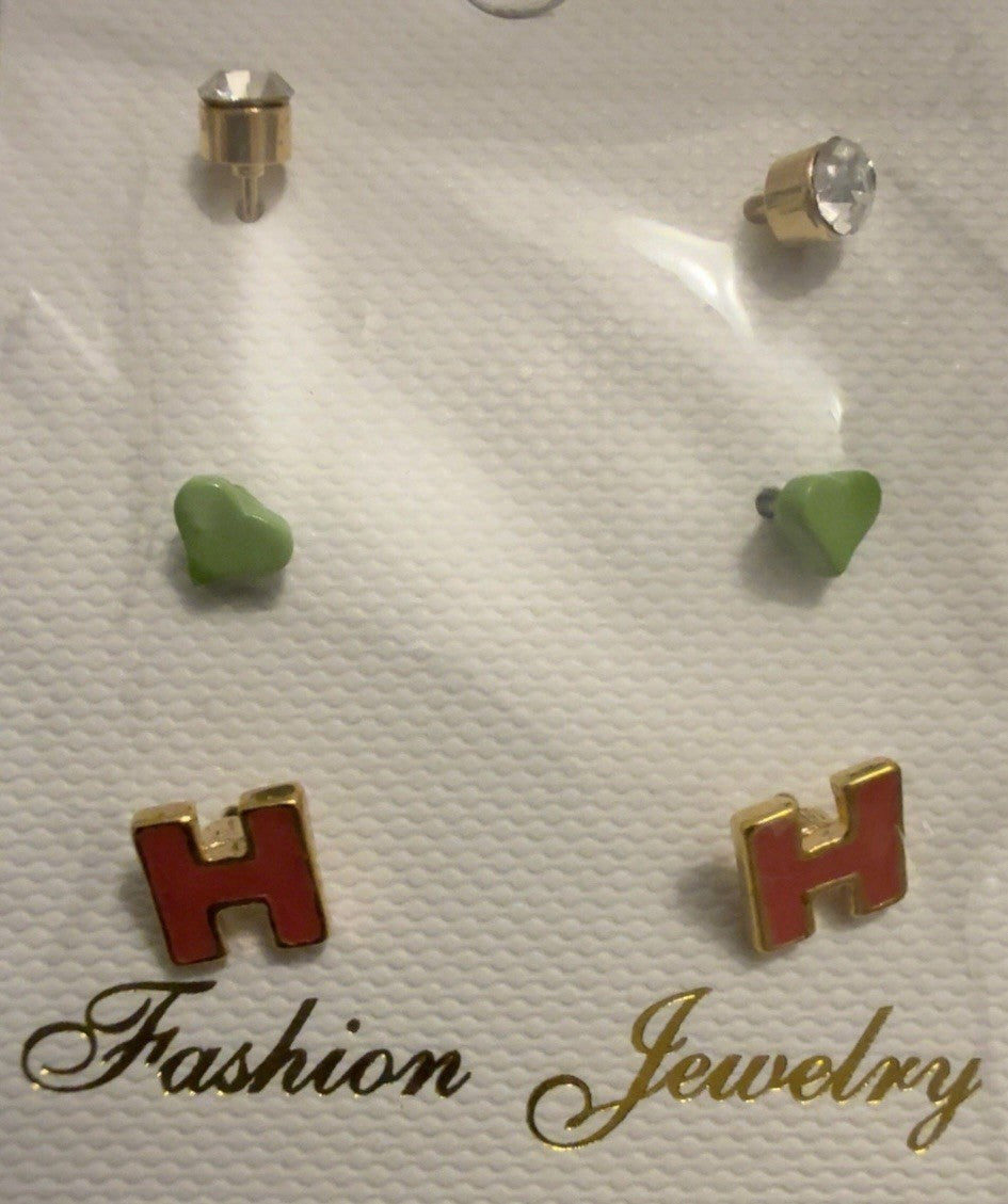 Women's Fashion Stud Earrings Elegant Floral Design Gold Tone Nickel Free Gift - Lumi and Leo