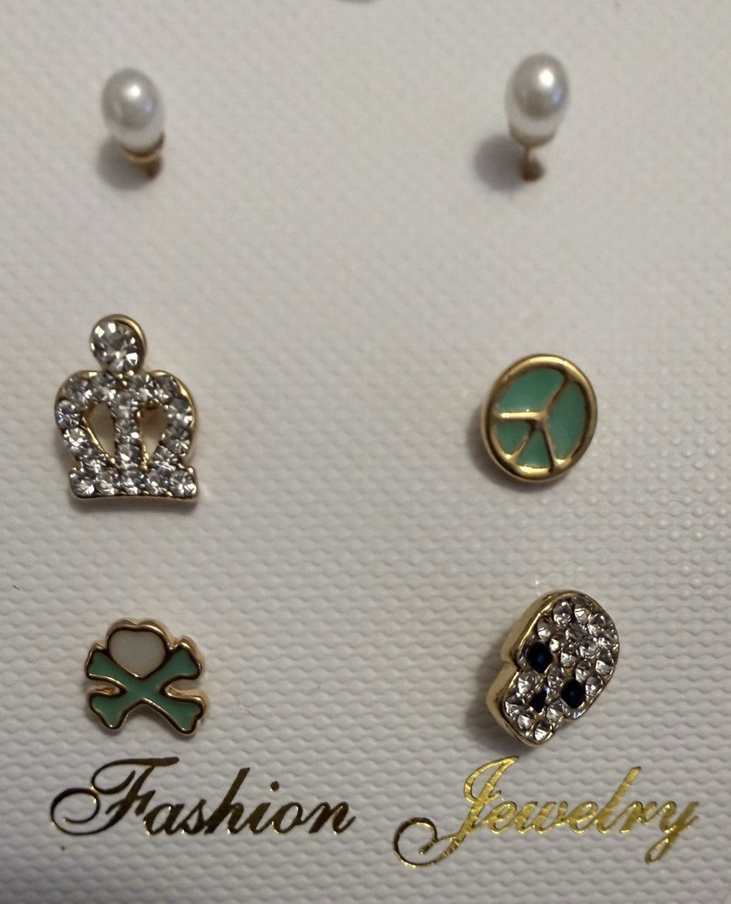 Women's Fashion Stud Earrings Elegant Floral Design Gold Tone Nickel Free Gift