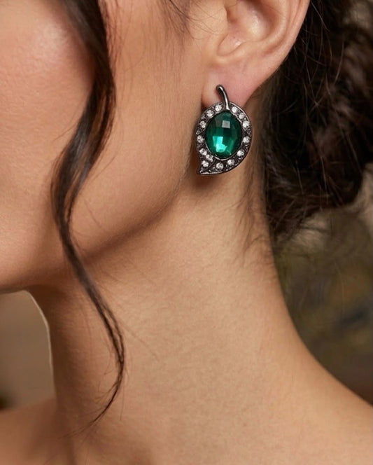 Women's Fashion Stud Earrings Elegant Floral Design Gold Tone Nickel Free Gift - Lumi and Leo