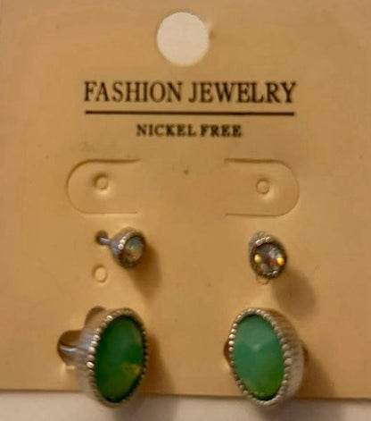 Women's Fashion Stud Earrings Elegant Floral Design Gold Tone Nickel Free Gift - Lumi and Leo